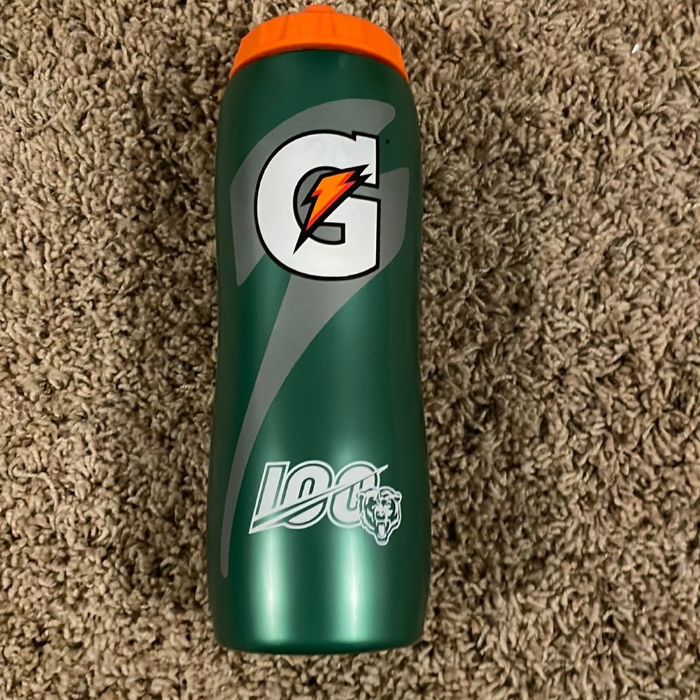 NWOT Gatorade sports water bottle Chicago Bears